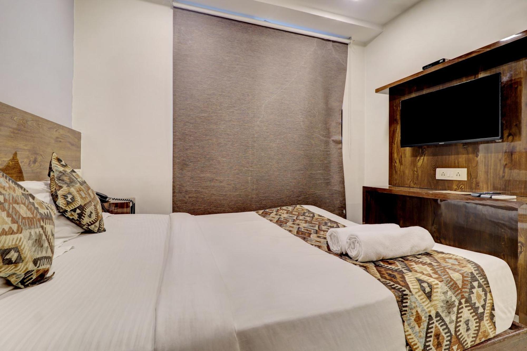 Hotel Merry Gold Bombay Esterno foto